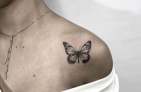 A Butterfly Tattoo, Butterfly Wrist Tattoo, Butterfly Tattoo On Shoulder, Butterfly Tattoo Meaning, Ring Finger Tattoos, Butterfly Tattoos For Women, Inspiration Tattoos, Initial Tattoo, Tattoo Girls