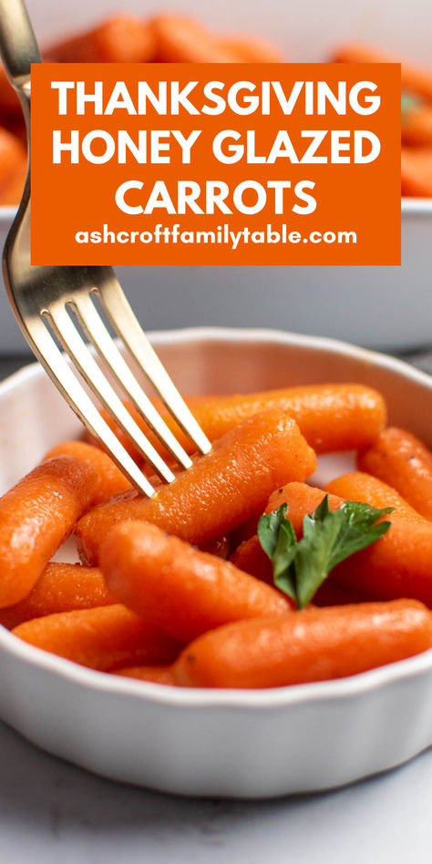 Crockpot honey glazed carrots with cinnamon and brown sugar served as a Thanksgiving dinner vegetable side dish for a crowd. Crockpot Cooked Carrots, Crockpot Honey Glazed Carrots, Crockpot Carrots Thanksgiving, Honey Glazed Carrots Crockpot, Crockpot Baby Carrots, Glazed Carrots Crockpot, Thanksgiving Dinner Side Dishes, Carrots Crockpot, Best Vegetable Side Dishes