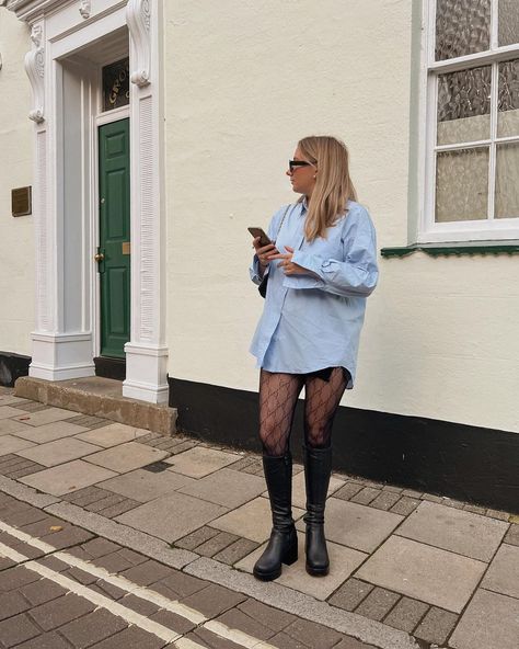 gosia joanna • outfit inspo on Instagram: “casual monday 🦋 {outfit link in story/bio} . . #blueshirt #guccitights #guccitights #kneehighboots #kneeboots #winterboots #heeledboots…” Gucci Leggings Outfit, Blue Oversized Shirt Outfit, Casual Monday Outfit, Black Gucci Tights, Autumn Winter Aesthetic, Blue Oversized Shirt, Chunky Knee High Boots, Gucci Tights, Oversized Shirt Outfit