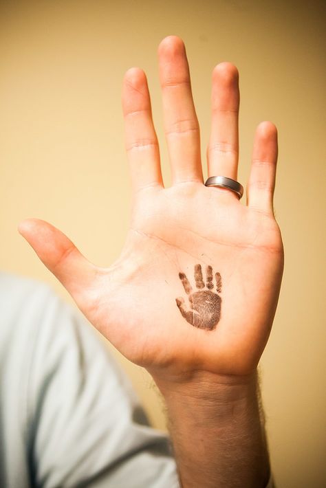 See the Gorgeous Photos That Tell a Tragic Birth Story Still Born Baby Tattoos, 3 Miscarriages In A Row Tattoo, Miracle Baby Tattoo, Baby Hand Print Tattoo, Small Memorial Tattoos Baby, Newborn Tattoo, Hand Print Tattoos, Baby Tattoo For Dads, Tattoos For Baby Boy