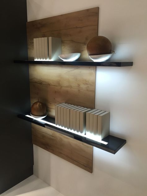 Diy Shelves Design, Floating Shelves Books, Floating Shelves With Lights, Floating Shelves Bedroom, Modern Floating Shelves, Floating Bookshelves, Floating Shelves Kitchen, Floating Shelves Bathroom, Regal Design