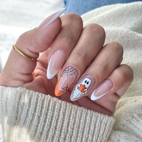 For all the ladies who love short nails, we have your back! Below are 30 simple yet charming short Halloween nail ideas to help you slay your spooky season in style. If you like these manicure looks, don’t forget to save them to your Pinterest board by hitting the Pin button on the picture! Halloween Nails Ghosts And Pumpkins, Ghost And Pumpkin Nails, Pumpkin And Ghost Nails, Summerween Nails, Halloween Nail Art Designs, Nail Halloween, Cute And Creepy, Trendy Nail Designs, Vintage Nails