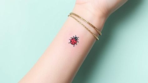 15 Ladybugs Minimal Tattoos That Are Simply Adorable Ladybird Tattoo, Ladybug Tattoo, Black Ladybug, Minimal Tattoos, Lady Bug Tattoo, Star Sprinkles, Tattoo Care, Just Ink, Discreet Tattoos