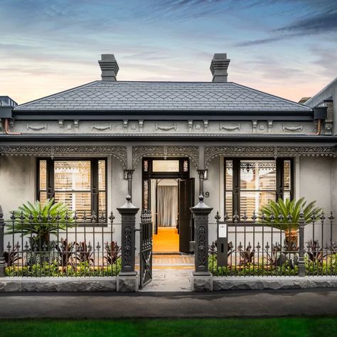 Montclaire Residence - Victorian - Exterior - Denver - by Intertwine Design | Houzz AU Victorian House Exterior, Victorian House Renovation, Victorian Homes Exterior, Contemporary Victorian, Victorian Exterior, Homestead House, House Facades, Modern Extension, Modern House Facades