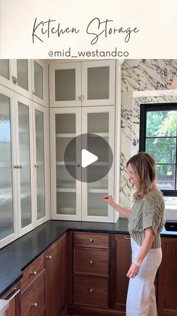 Cabinet door design Corner Floor To Ceiling Cabinet, Cabinet Corner Ideas, Cabinet Door Designs, Floor To Ceiling Cabinets, Corner Ideas, Corner Space, Kitchen Games, Corner Cabinet, House Things