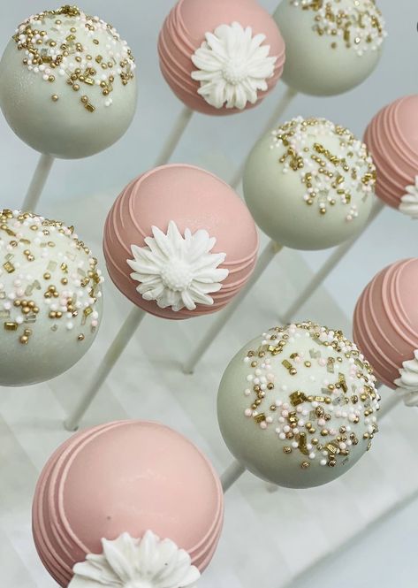 Boho Birthday Treats, Dusty Pink Cake Pops, Sweet Sixteen Cake Pops, Cake Pops Baby Shower Neutral, Boho Cake Pops Ideas, Pink Cake Pops Ideas, Fancy Cake Pops Ideas, Pink Cake Pops Birthday, Cakepop Design Ideas