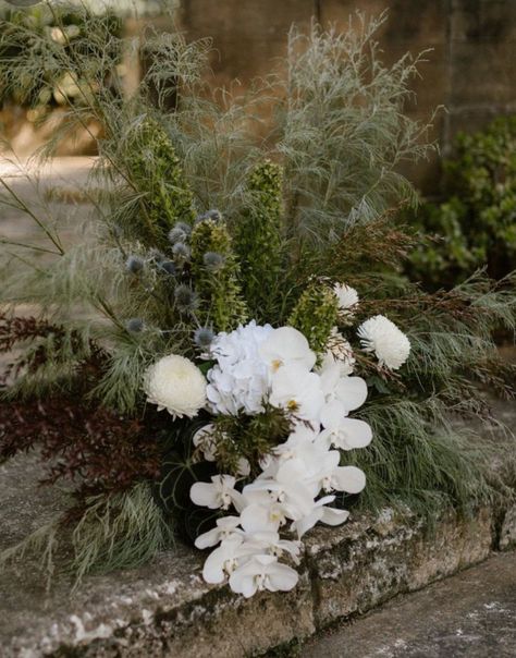 California Christmas, Corporate Flowers, Flower Installation, Modern Wedding Inspiration, Organic Wedding, Mexican Wedding, Ceremony Decorations, Floral Centerpieces, Modern Bride