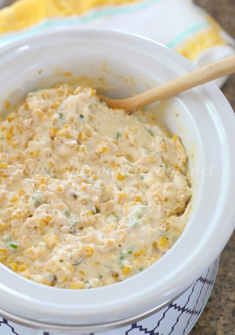 I think I have your new favorite fun Cinco de Mayo dip. This is a take on the traditional corn dip but with the added flavors of yummy jalapeño poppers! AND BONUS: it’s made in a slow cooker – woot! You can make it ahead of time and then take it with you to your...Read More » Mexican Corn Dip Recipe, Cheesy Corn Dip, Mayo Dip, Corn Dip Recipe, Mexican Corn Dip, Desserts Cheesecake, Hot Corn Dip, Corn Dip Recipes, Cheese Dips