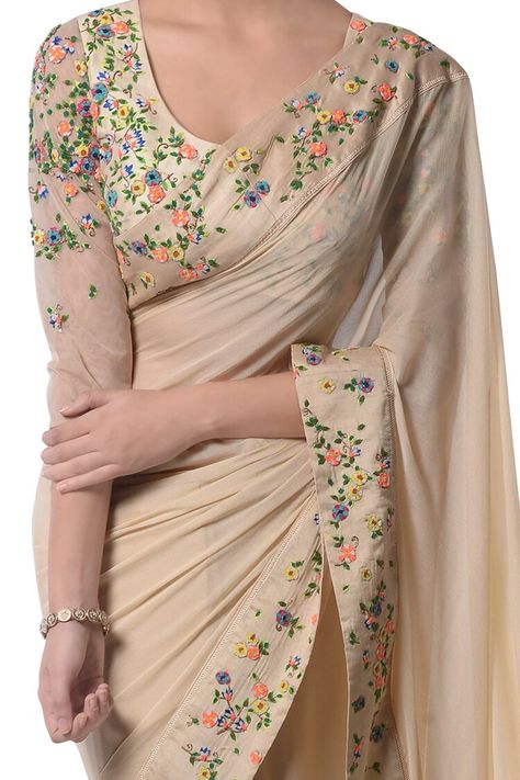 Beige saree with flowers Sareeblousedesigns 2022, Beige Saree Look, Saree Embroidery Design Simple, Saree Embroidery Patterns, Embroidery Saree Designs Latest, Embroidery Saree Designs, Embroidery On Saree, Beige Saree, Maharani Designer Boutique