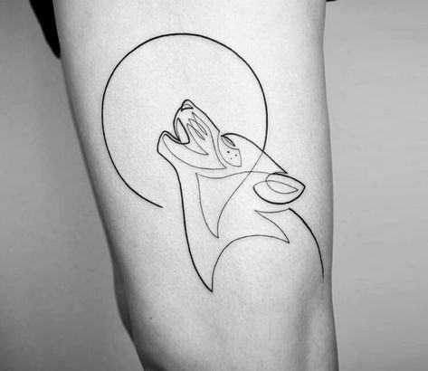 Top 100 tattoos by artist Mo Ganji Simple Wolf Tattoo, Wolf Pack Tattoo, Howling Wolf Tattoo, Wolf Tattoo Meaning, Geometric Wolf Tattoo, Mo Ganji, Wolf Tattoos Men, Borneo Tattoo, Single Line Tattoo