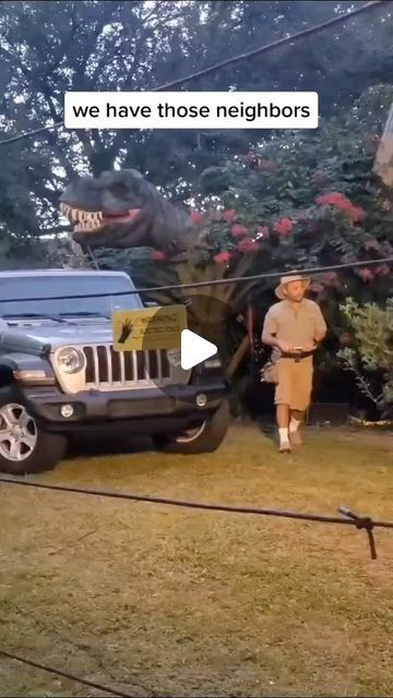 Lo (Lola) Havana on Instagram: "We really do have those neighbors #halloween #jurassicpark #dinosaur #trickortreats #spookyseason #spooky #jurassicworld #jurassicworlddominion #spookyszn #spookyseason #halloweendecor #trickortreat" Jurassic Park Dinosaurs, Dinosaur Halloween, 2024 Halloween, Party Entertainment, Halloween House, Jurassic Park, Jurassic World, Dinosaurs, Havana