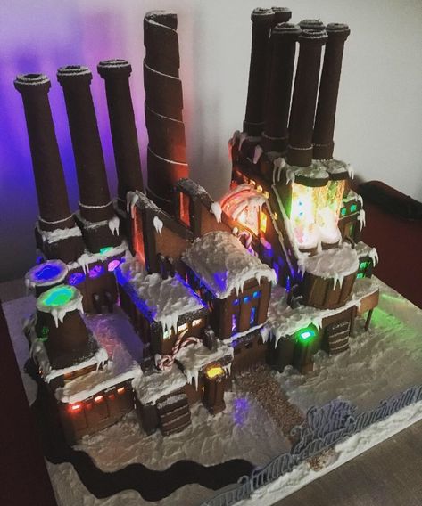 Charlie and the chocolate factory, gingerbread house after Tim Burton’s adaptation by XiMAS by Nilli Wonka Chocolate Factory, Factory House, Wonka Chocolate, Chocolate House, Planet Coaster, Charlie And The Chocolate Factory, Candy House, Gingerbread Houses, Willy Wonka