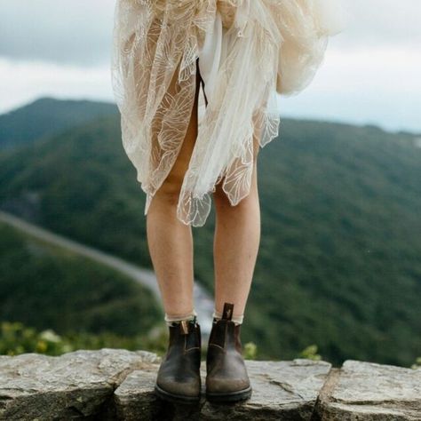 We just can't get enough of brides in Blundstone boots. 📷@elenaedingtonphotos #Wedding #Blundstone #BridesinBlundstoneBoots Wedding Blundstone, Blundstone Wedding, Blundstone Boots, Dream Wedding, Boots, Quick Saves