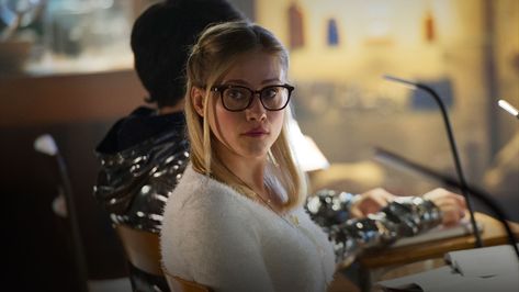 Indie darling Olivia Taylor Dudley takes her star turn in Syfy's The Magicians. The Magicians Alice Quinn, Olivia Dudley, Alice Quinn, Quinn Aesthetic, Jason Ralph, The Magicians Syfy, Olivia Taylor Dudley, Ladybug Movie, Dating Women