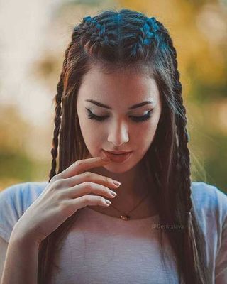 Ideas de peinados para pelo castaño, ¡saca partido a tu melena!Natural o teñido, el castaño es una de las tonalidades más comunes y versátiles para el cabello... Gorgeous Braids, Dutch Braid Hairstyles, Blonde Balayage Highlights, Single Braids, African Hair Braiding Styles, Cute Braided Hairstyles, Peinados Fáciles Para Cabello Corto, Beautiful Braids, Penteado Cabelo Curto