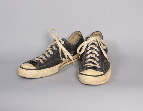 Manly Fashion, Chuck Taylor Converse, 60's Style, Vintage Converse, Awesome Shoes, Boys Toys, All Stars Converse, Vintage Sneakers, Black Converse