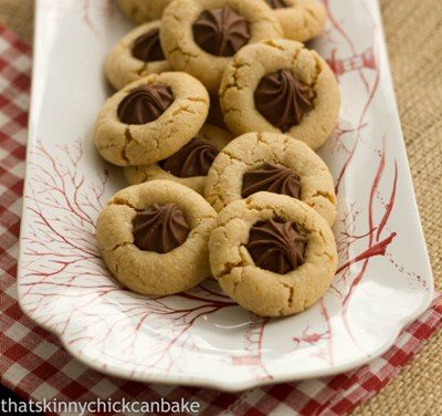 Star of Bethlehem Cookies AKA Peanut Blossoms Peanut Blossom Cookies, Peanut Blossoms, Butter Blossoms, Cookie Exchange Recipes, Chocolate Stars, Salted Peanuts, Chicke Recipes, Blossom Cookies, Table Garden