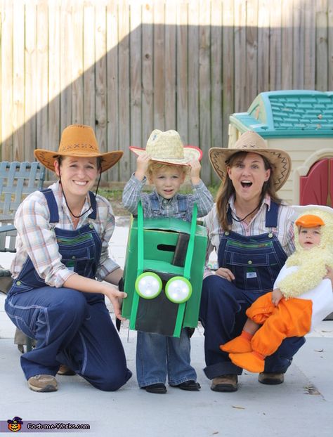 This homemade costume for families entered our 2013 Halloween Costume Contest. Farm Family Costume, Diy Farm Animal Costumes, Halloween Costumes With Overalls, Tractor Costume, Costumes With Overalls, Farmer Halloween Costume, Farm Costumes, Diy Family Halloween Costumes, Beatles Costume