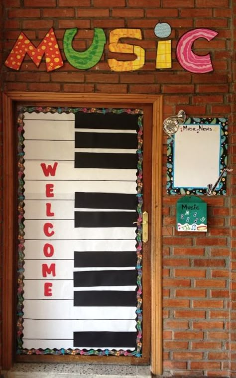 Decorate your doorway! SERAN School Music Classroom-Mrs. RosaMaria Fernández Music Classroom Bulletin Boards, Music Decorations, Music Bulletin Board, Music Bulletin Boards, Music Classroom Decor, Elementary Music Education, School Doors, Preschool Music, Elementary Music Classroom