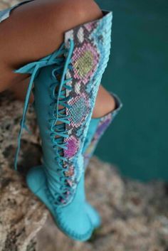 Antique Turquoise, Boho Boots, Estilo Hippie, Blue Boots, Moccasin Boots, Turquoise Leather, Knee High Leather Boots, Hippie Chic, Kate Moss