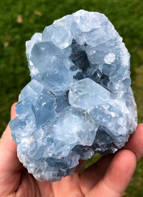 Raw Celestite, Blue Celestite, Minerals Crystals Rocks, Celestite Crystal, Crystal Vibes, Crystal Aesthetic, Pretty Rocks, Minerals And Gemstones, Rocks And Gems