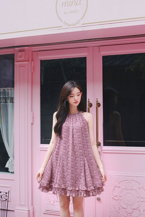 Fiesta Outfit, Stylish Short Dresses, Fashion Sketches Dresses, 1 Aesthetic, Fancy Tops, Elegant Dresses Classy, Korean Fashion Dress, Frocks For Girls, Special Dresses