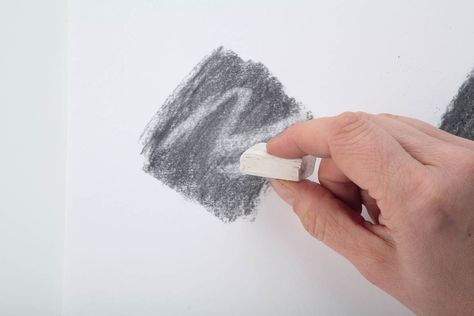 Eraser ‘Drawing’  •  Free tutorial with pictures on how to draw a charcoal drawing in under 60 minutes Eraser Drawing, Kneaded Eraser, Wreck This Journal, Art Bible, Sketchbook Journaling, Charcoal Drawing, 60 Minutes, Kids Art, Art Therapy