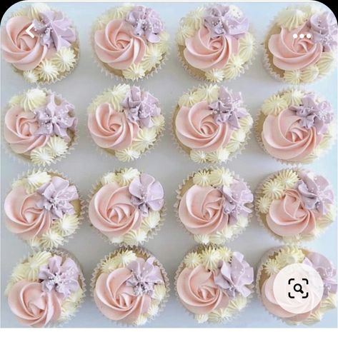 Floral Baby Shower Cupcakes, Pink And Purple Cupcakes, Floral Baby Shower Cake, Purple Cupcakes, Pastel Cupcakes, Cupcake Decorating Tips, Cupcake Cake Designs, Thursday Afternoon, Floral Cupcakes