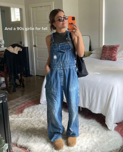 Ugg Fit, Overalls Outfit Fall, Overalls Outfits, Overall Outfit, Overalls Outfit, Mode Inspo, Outfit Inspo Fall, Look Cool, Cute Casual Outfits