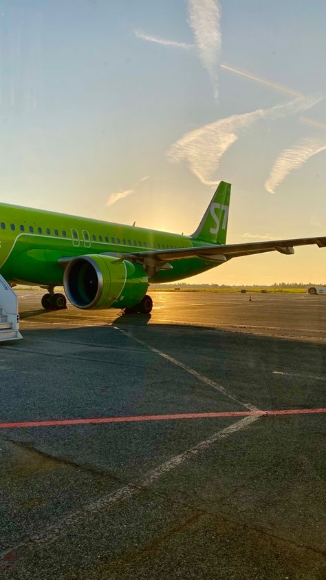 S7 Airlines, Airplane Aesthetic, Airport Airplane, American Wallpaper, Airplane Wallpaper, Plane Travel, Green Sky, Aircraft Pictures, Disney World Vacation