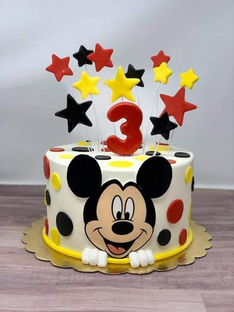 Mickey Mouse Birthday Cake Ideas, Simple Mickey Mouse Cake, Mickey Mouse Cake Design, Mickey Mouse Torte, Pastel Mickey Mouse, Mickey Mouse Clubhouse Birthday Cake, Baby Mickey Mouse Cake, Bolo Do Mickey Mouse, Mickey Birthday Cakes