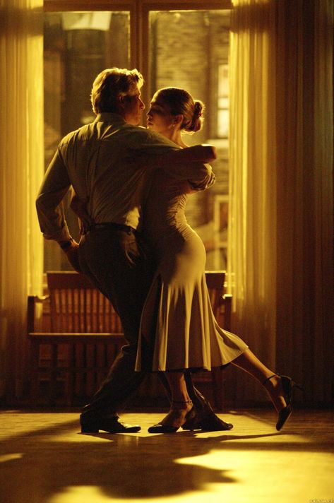 The Tango - from "Shall we Dance" 2004. Richard Gere & Jennifer Lopez. Save The Last Dance, Dance Together, Dance Photo, Dance Movies, Dance Like No One Is Watching, Dance Movement, Shall We Dance, Richard Gere, Salsa Dancing