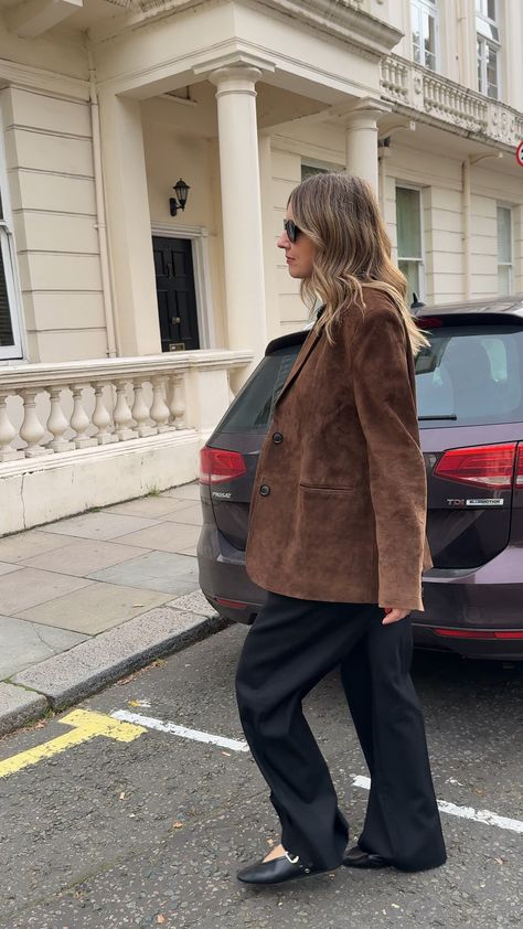 Brown Suede Blazer curated on LTK Brown Suede Blazer Outfit, Suede Loafers Outfit Women, Suede Blazer Outfit, Suede Loafers Outfit, Blue Trousers Outfit, Brown Suede Blazer, Loafers Outfit Women, Brown Blazer Outfit, Loafers Outfit