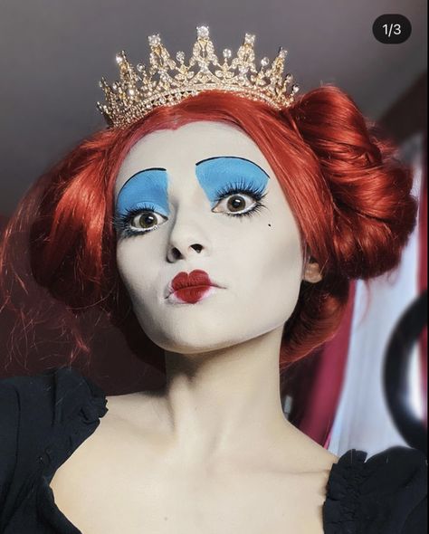 Queen Party Theme, Red Queen Makeup, Halloween Costumes Cool, Red Hair Halloween, Red Hair Costume, Red Queen Costume, Makeup Karakter, Red Hair Halloween Costumes, Halloween Alice In Wonderland