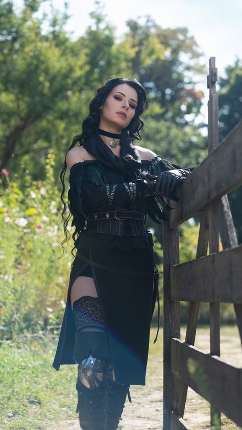 Yennefer of Vengerberg - Alternate costume | Artgorn Witcher And Yennefer Costume, Witcher And Yennefer, Yennefer Costume, Yennefer Cosplay, Yennefer Of Vengerberg, Katherine Mcnamara, The Witcher, Halloween