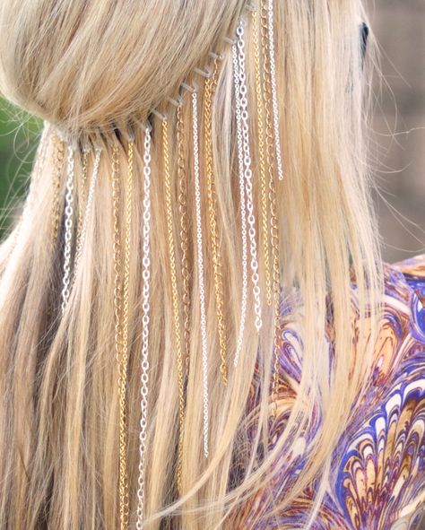 DIY Hanging Chains Headband // Boho Coachella Hair | …love Maegan Coachella Hair, Headband Diy, Chain Headband, Diy Chain, Hair Chains, Beads Ideas, Estilo Hippie, Diy Headband, Diy Hair Accessories