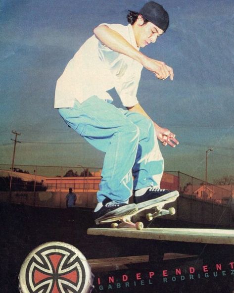 80s Skater Aesthetic, 80s Skater, Boy Skater, Retro Skateboard, Skateboard Pics, Skateboarding Aesthetic, Skateboard Photos, Skateboard Pictures, Skate Photos