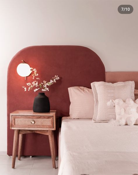 Assymetric Bedroom, Fun Headboards, Pastel Headboard, Burgundy Headboard, No Headboard Bedroom, Round Headboard, Wall Headboard Ideas, Statement Headboard, Led Photography