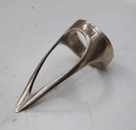 Hand sculpted claw ring, made to fit the upper finger (size 3), tip of the nail bed or to be be worn as regular rings, and doubling as protective armor Invoke the spirit of Valkyrie. Available in sterling silver and gold plate silver. Gold available upon custom request. Our nail rings are like a frame for your nails. They are comfortable and functionally comparable to long nails. This piece is MADE TO ORDER by our in-house designer and owner, for up to date lead times please check the top of the Nail Rings, Claw Ring, Nail Bed, Light Weight Jewelry, Nail Ring, Chic Earrings, Funky Jewelry, Jewelry Inspo, Dream Jewelry