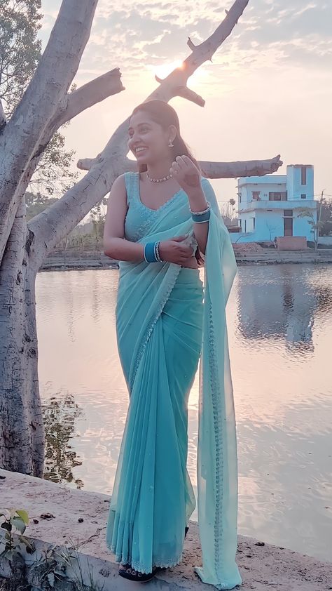 Sea green saree Clg Farewell Saree, Skyblue Sarees, Sea Blue Saree, Branding Outfits, Desi Ootd, Sea Green Dress, Sea Green Saree, Hot Sarees, Aesthetic Saree