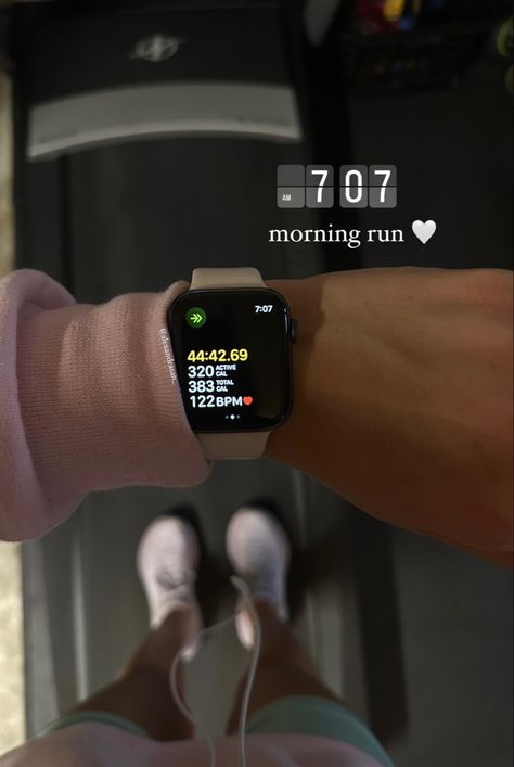 Treadmill Aesthetic Women, Workout Everyday Routine, Morning Treadmill Workout, Treadmill Instagram Story, How To Workout In The Morning, Workout Schedule Aesthetic, Early Workout Aesthetic, Treadmill Workout Aesthetic, Walking On Treadmill Aesthetic