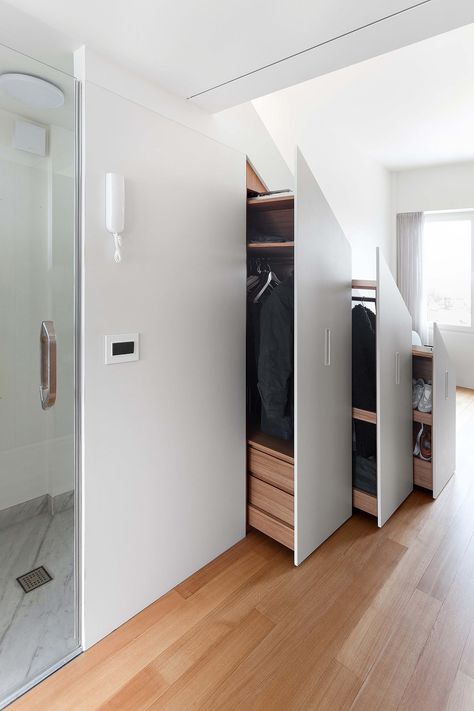 Small Space Storage Solutions, Micro Apartment, Hidden Kitchen, Compact House, Tiny Apartments, Small Space Storage, Understairs Storage, Stair Storage, Tiny Apartment