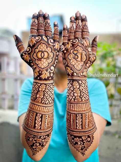 Simple Bride Mehandi Design, Mehedi Design For Engagement, Bridal Mehendi Designs Engagement, Mehendi Designs For Hands For Engagement, Engagement Design Mehndi, Engagement Mehndi Designs For Hands, Marwadi Mehendi Designs Bridal Mehndi, Bridal Mehendi Designs For Engagement, Engagement Mendhi Design Back Hand