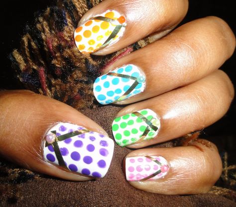 polka dot flip flop nail art. Flip Flop Nails, Beach Themed Nails, Hand Decor, Beach Nail Art, Beach Nail Designs, Chic Nail Art, Summer Nails Beach, Dot Nail Art, Amazing Nails