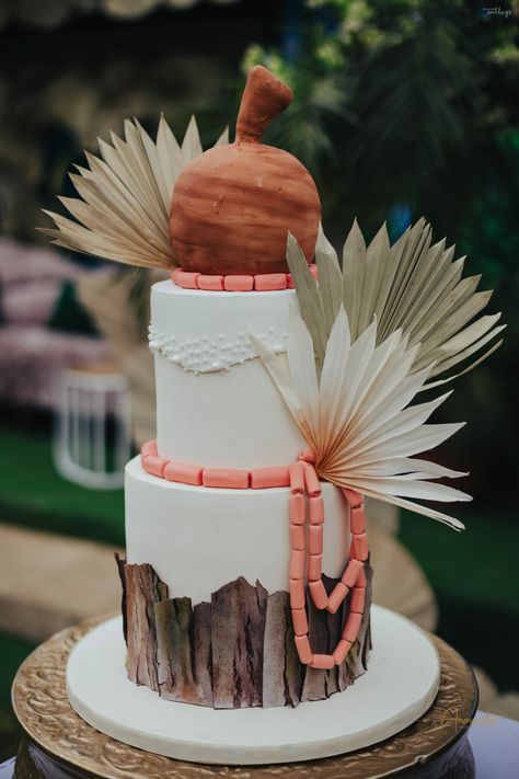 Nigerian Traditional Wedding Cakes African, Traditional Cakes Wedding African, Africa Cake, African Wedding Cakes, African Cake, African Wedding Theme, Cake Bride, Igbo Traditional Wedding, Cake Structure