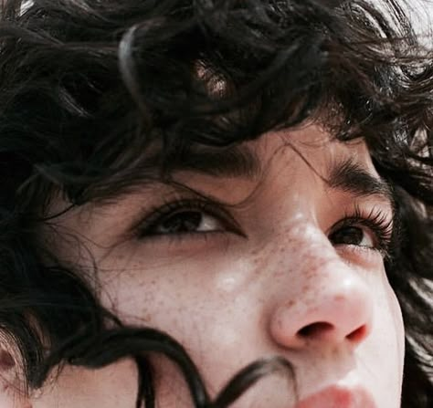 Sophie The Wind, Curly Hair, Close Up, Hair