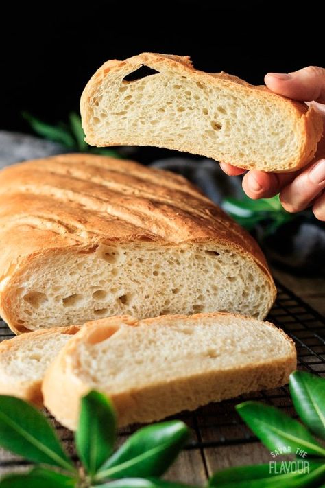 Crusty English Bloomer Bread: this classic English bread is the perfect yeast bread recipe for beginners—it only takes 5 ingredients! Learn how to make one loaf of beautifully crusty homemade bread with a Kitchenaid mixer or by hand. | www.savortheflavour.com #britishfood #homemadebread #fromscratch #easyrecipe #5ingredients Bread Recipe For Beginners, Savory Bread Recipes, English Bread, Beginners Bread Recipe, Chicken And Mushroom Pie, Savory Bread Recipe, British Foods, Recipe For Beginners, English Recipes