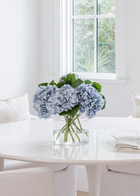 Faux Hydrangea Arrangement, Hydrangea In Vase, Hydrangea Cottage, Tiny Vases, Florida Vibes, Hydrangea Arrangement, Hydrangea Vase, Artificial Plant Arrangements, Tulips Arrangement