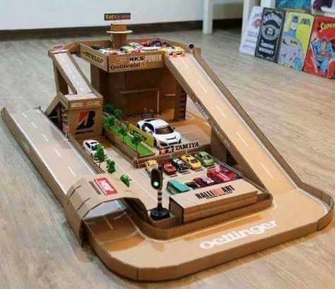 Toy Car Garage, Cardboard Crafts Kids, Truck Bed Storage, Boy Rooms, Toy Garage, Storage Organizers, Cardboard Toys, Diy Cardboard, Diy Car