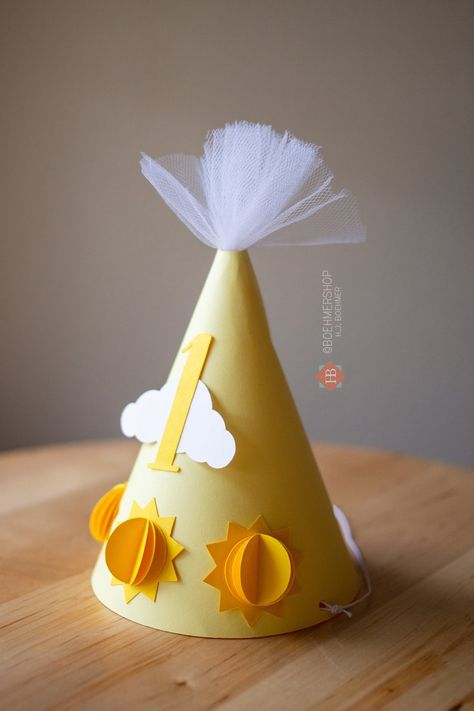 Sun Party Theme, Sun Themed Party, First Birthday Sunshine, Sunshine Themed Party, Sunshine Birthday Theme, Sun First Birthday, First Birthday Wishes, Sunshine Theme, Sunshine First Birthday